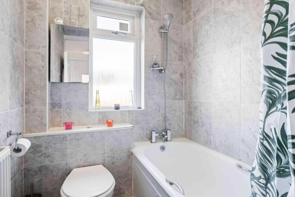 Appartement Serviced Golders Nw11 *